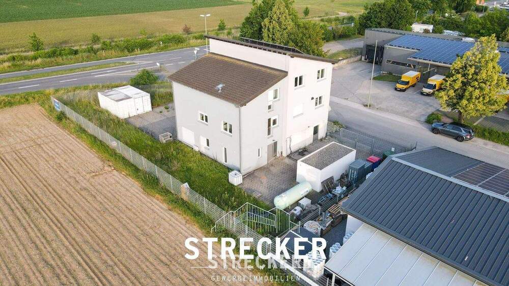 Vielseitig nutzbares Gewerbeanwesen in Lingenfeld zimmer