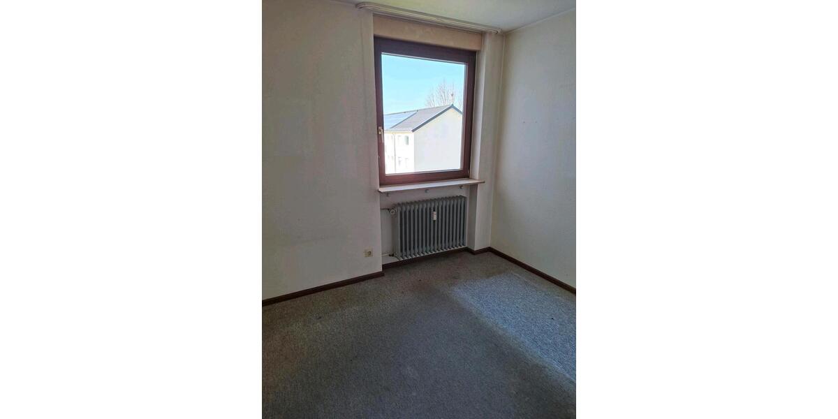 Etagenwohnung Achern - 3 Zimmer, 78 m&sup2;, 990&euro; | Angebot:25942176