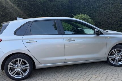 Hyundai i30 122.000 km 11.999 &euro; Hof 95032