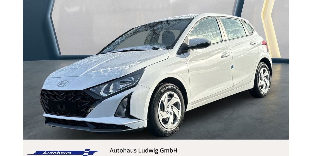 Hyundai i20 11.160 km 16.500 &euro; Idstein 65510