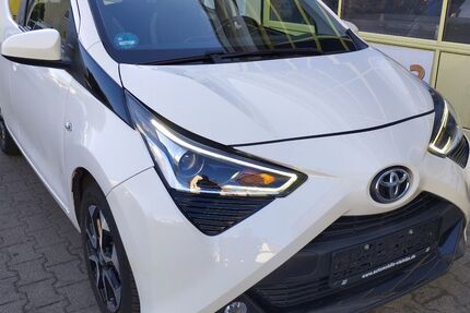 Toyota Aygo (X) 98.600 km 8.200 &euro; Rathenow 14712
