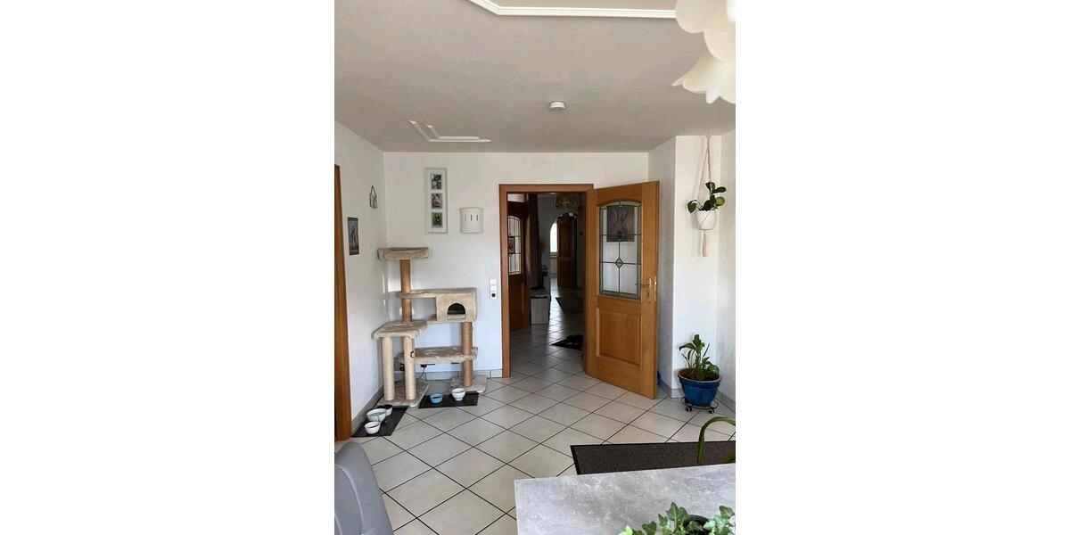 Erdgeschoßwohnung Wolfegg - 4.5 Zimmer, 127 m&sup2;, 1.100&euro; | Angebot:26357734