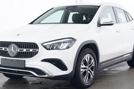 Mercedes-Benz GLA 180 6.700 km 35.290 &euro; Ribnitz-Damgarten 18311