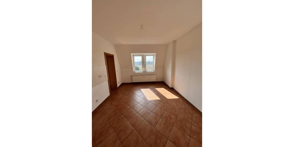 Etagenwohnung Mittweida - 3 Zimmer, 75 m&sup2;, 560&euro; | Angebot:26834293