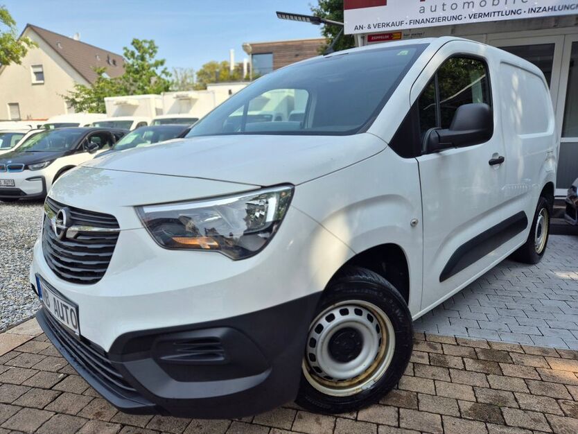 Opel Combo 80.800 km 11.990 € München 81247
