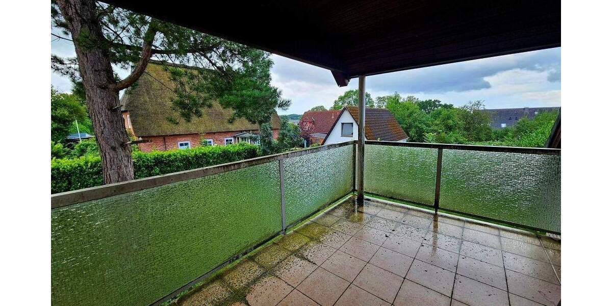 Einfamilienhaus mit Büro und großer Garage in Molfsee 7 zimmer