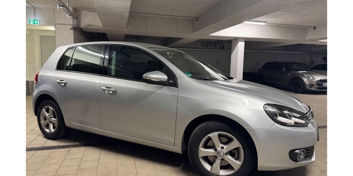 VW Golf 24.500 km 9.160 &euro; Bietigheim Bissingen 74321