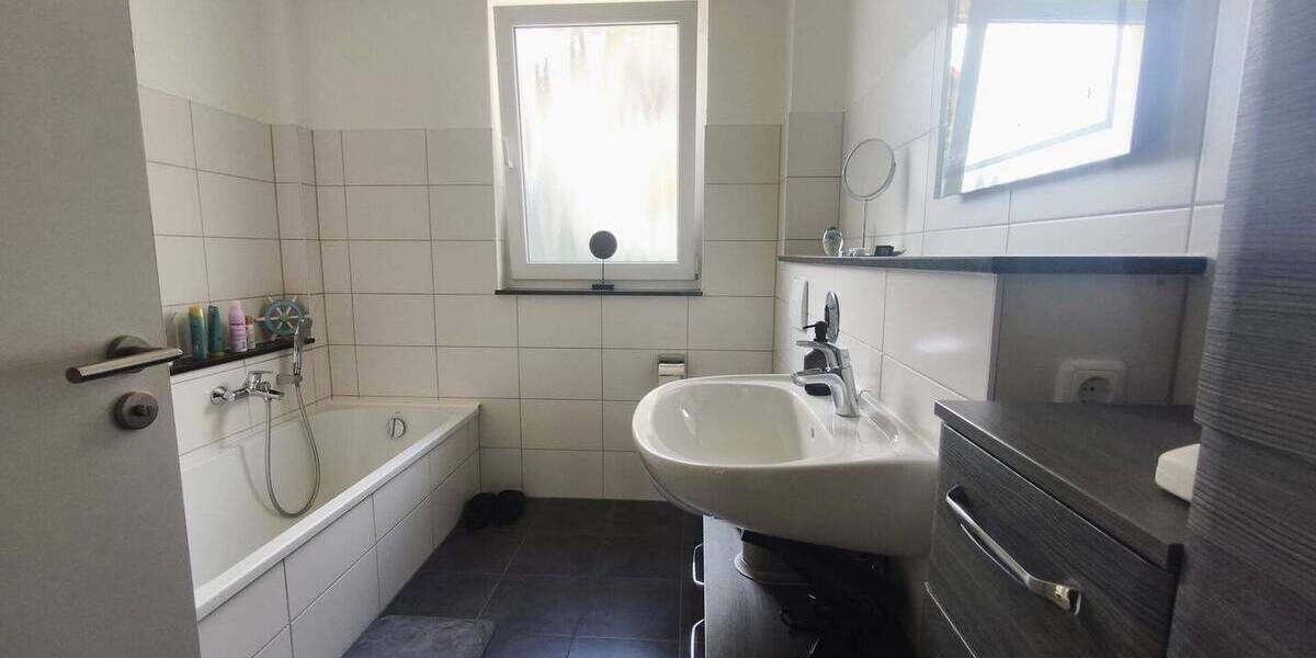 Etagenwohnung Holzweißig Holzweißig - 3 Zimmer, 100 m&sup2;, 200.000&euro; | Angebot:26585754