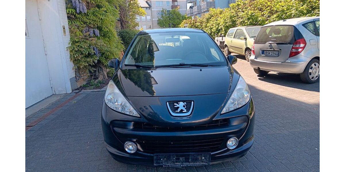 Peugeot 207 51.000 km 2.999 &euro; Düsseldorf 40233