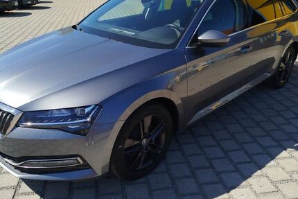 Skoda Superb 163.423 km 17.690 &euro; Oschersleben 39387