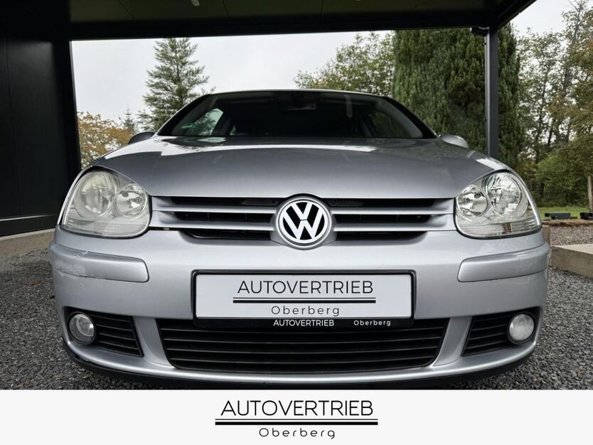 VW Golf 160.000 km 1.490 € Waldbröl 51545