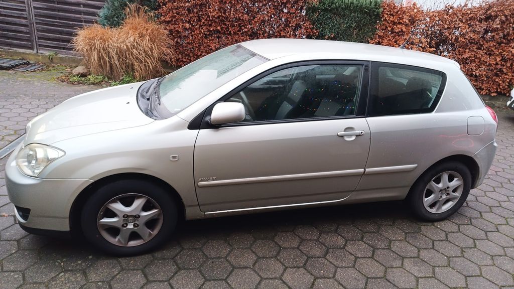 Toyota Corolla 205.000 km 3.850 &euro; Leiferde 38542
