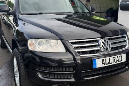VW Touareg 234.000 km 4.999 &euro; Niestetal 34266