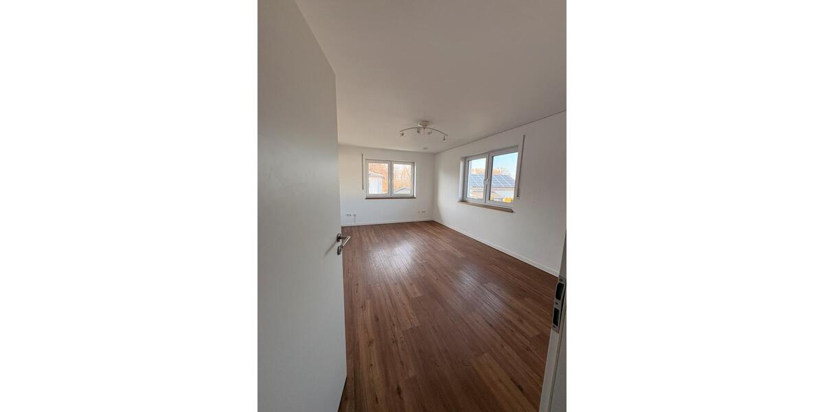 Doppelhaushälfte Aholfing - 4 Zimmer, 140 m&sup2;, 1.490&euro; | Angebot:25329422