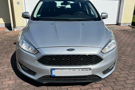 Ford Focus 100.000 km 9.200 &euro; Haard 97720