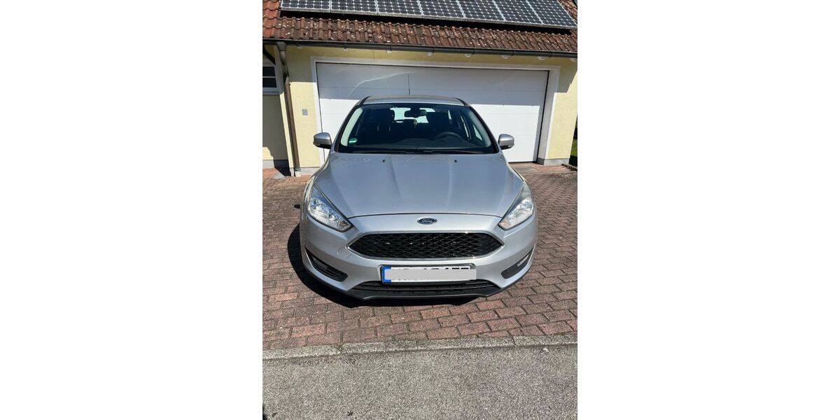 Ford Focus 100.000 km 9.200 &euro; Haard 97720