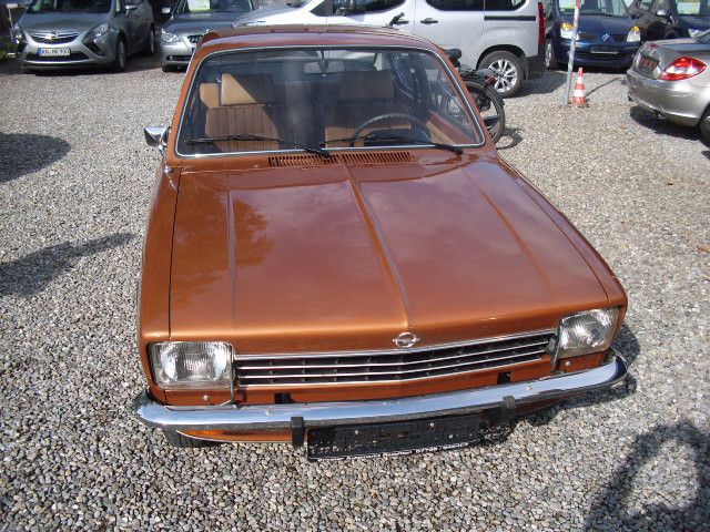 Opel Kadett 60.500 km 17.590 &euro; Radolfzell 78315