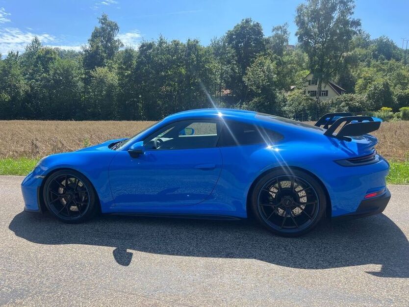 992