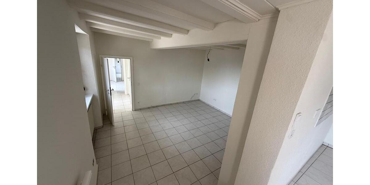 Erdgeschoßwohnung Binningen - 3 Zimmer, 75 m&sup2;, 400&euro; | Angebot:26673417