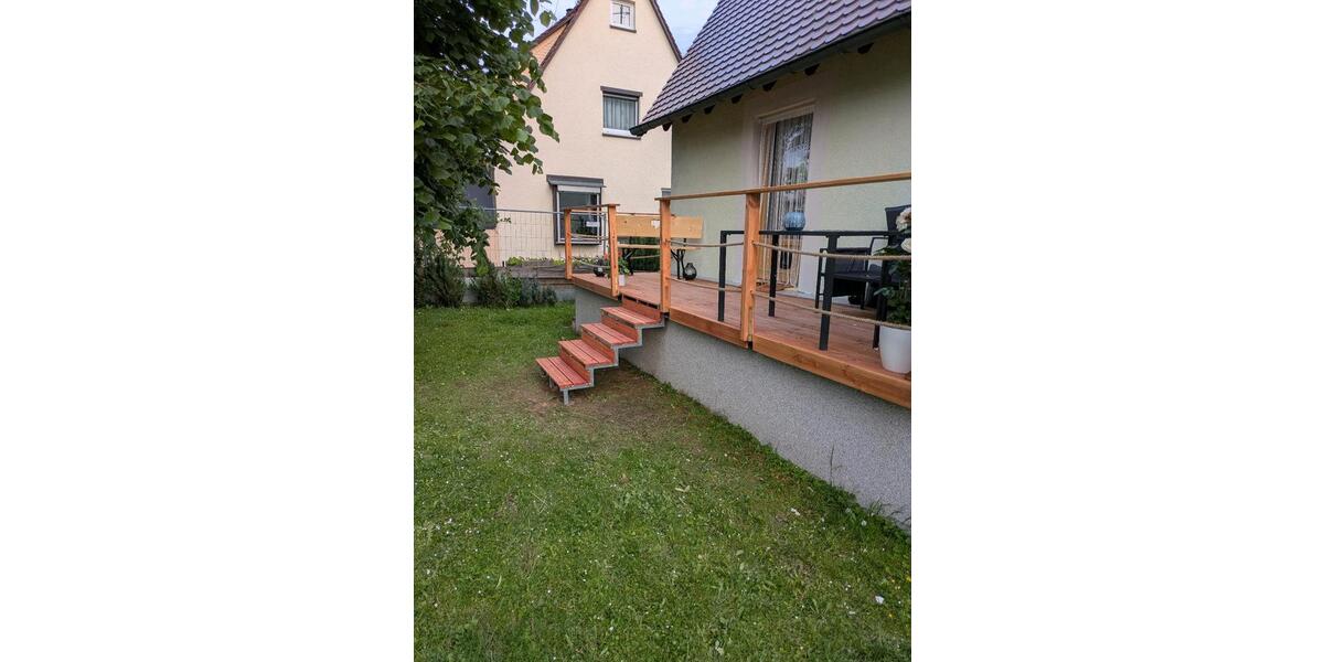 Einfamilienhaus Villingen-Schwenningen Schwenningen - 4 Zimmer, 95 m&sup2;, 1.800&euro; | Angebot:25980750