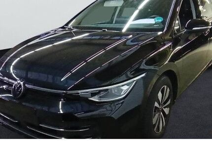VW Golf 26.507 km 28.888 &euro; Luckenwalde 14943