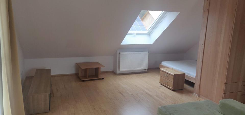 Dachgeschoßwohnung Ergolding - 2 Zimmer, 50 m&sup2;, 710&euro; | Angebot:25715345
