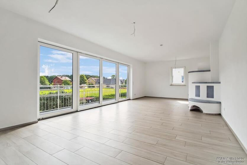 Moderne und großzügige Wohnung mit Einbauküche und Süd-Balkon zimmer