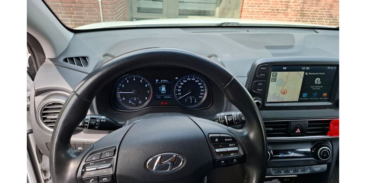 Hyundai KONA 29.600 km 18.300 &euro; Düren 52349