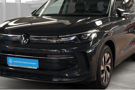 VW Tiguan 10.630 km 32.950 € Oldenburg / Holst. 23758