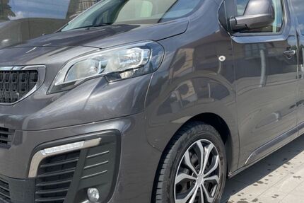 Peugeot Traveller 370.956 km 9.990 € Neu-Ulm Burlafingen 89233