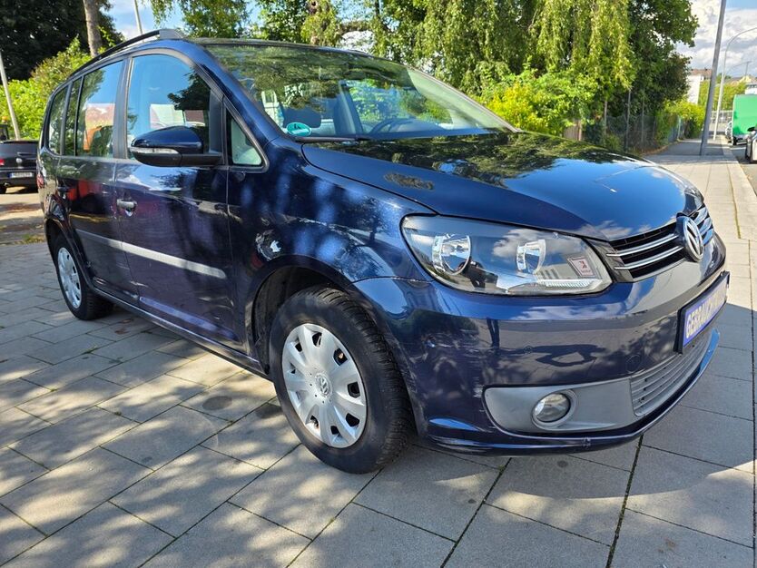 VW Touran 135.000 km 5.990 € Hof 95032
