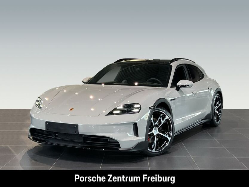 Porsche Taycan 3.000 km 129.860 € Freiburg 79115