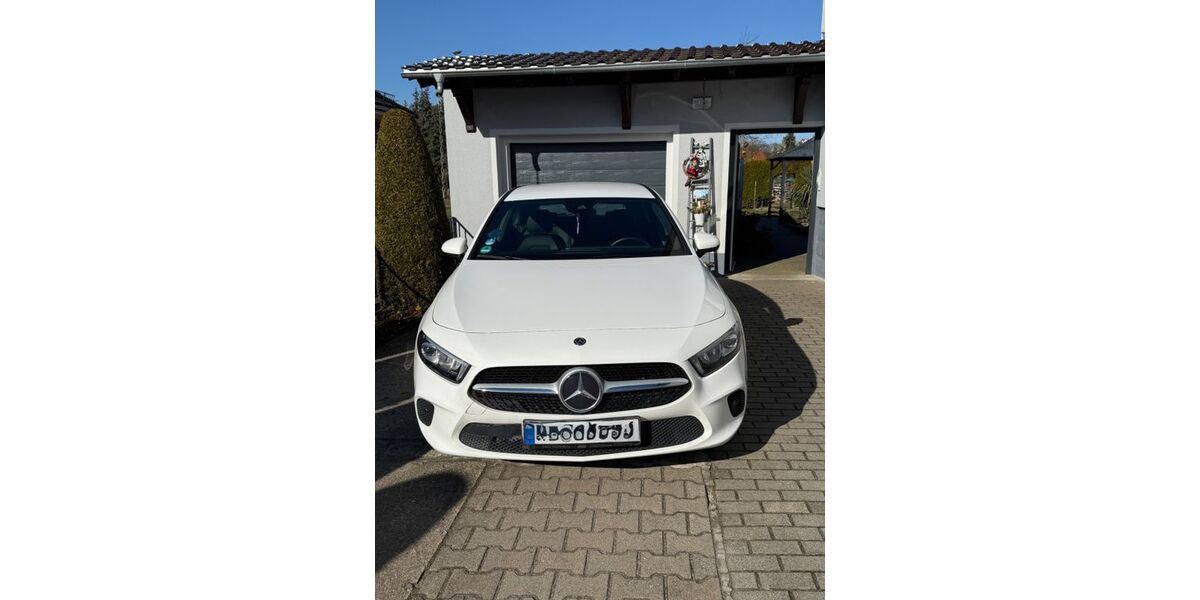 Mercedes-Benz A 180 96.678 km 17.050 &euro; Muldestausee 06774