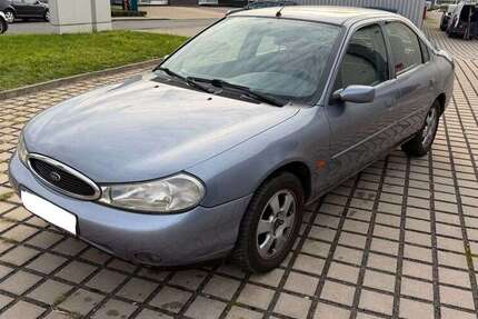 Ford Mondeo 208.000 km 999 € Essen 45329