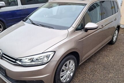 VW Touran 80.900 km 22.900 € Köfering 93096