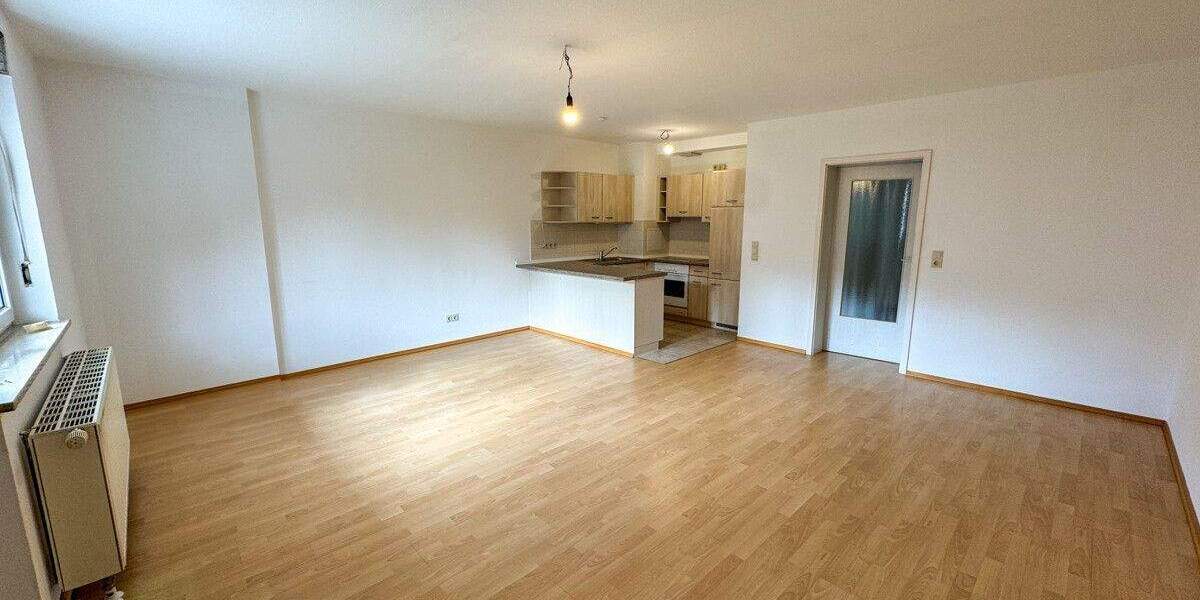 Etagenwohnung Aue - 2 Zimmer, 64 m&sup2;, 387&euro; | Angebot:25631485