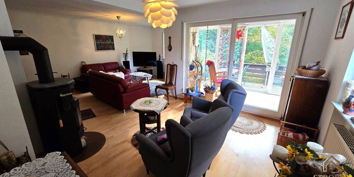 Doppelhaushälfte Dresden Schönfeld - 7 Zimmer, 130 m&sup2;, 450.000&euro; | Angebot:26043436