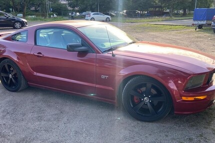 Ford Mustang 58.000 km 17.600 € Mannheim 68159