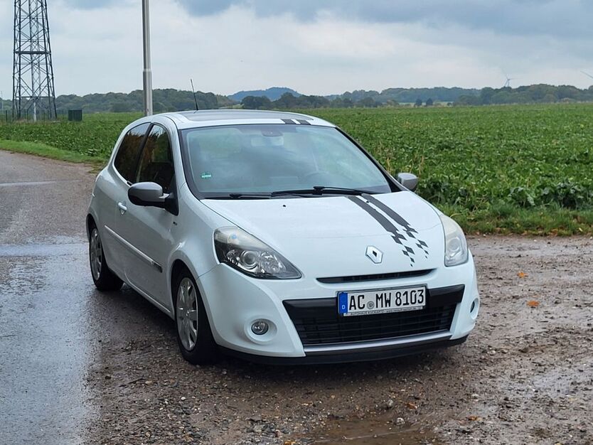 Renault Clio 140.000 km 4.500 € Übach-Palenberg 52531