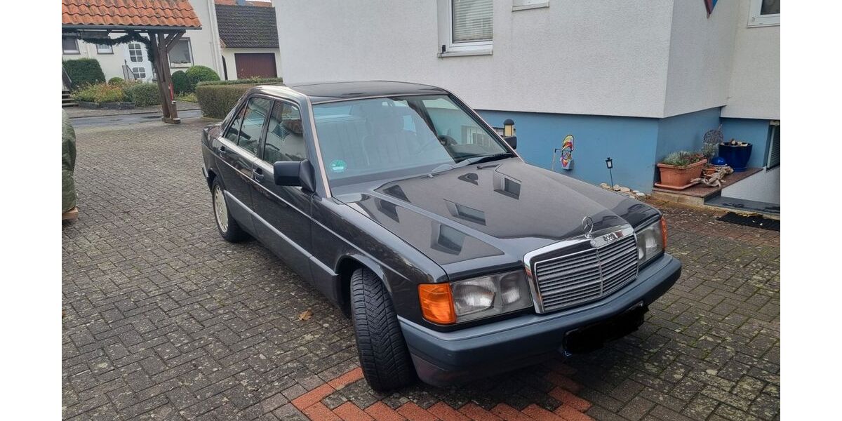Mercedes-Benz 190 126.000 km 6.499 &euro; Dassel 37586