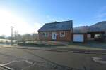 Ruhig gelegenes Wohnhaus mit Balkon, Terrasse, Garage, Carport und Aussicht in Gerolstein-Müllenborn 5 zimmer