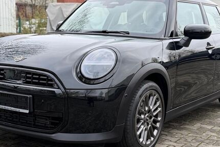 Mini Cooper 6.700 km 31.950 € Willich 47877