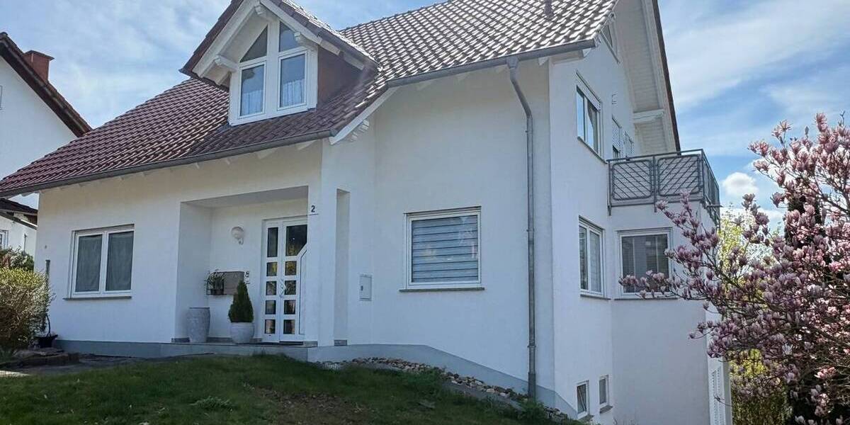 Einfamilienhaus Berkatal Hitzerode - 6 Zimmer, 165 m&sup2;, 1.000&euro; | Angebot:26258585