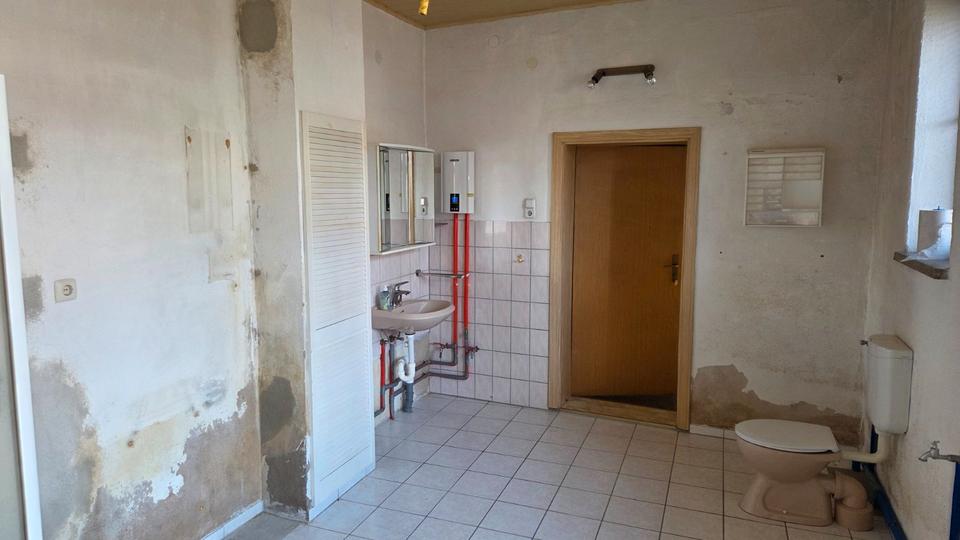 Reihenhaus Crimmitschau - 6 Zimmer, 103 m&sup2;, 70.000&euro; | Angebot:27085582