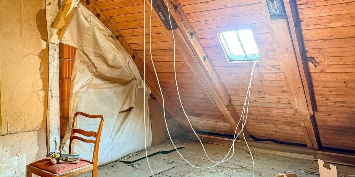 Mehrfamilienhaus, Wohnhaus Schleiz - 9 Zimmer, 160 m&sup2;, 34.999&euro; | Angebot:25700874