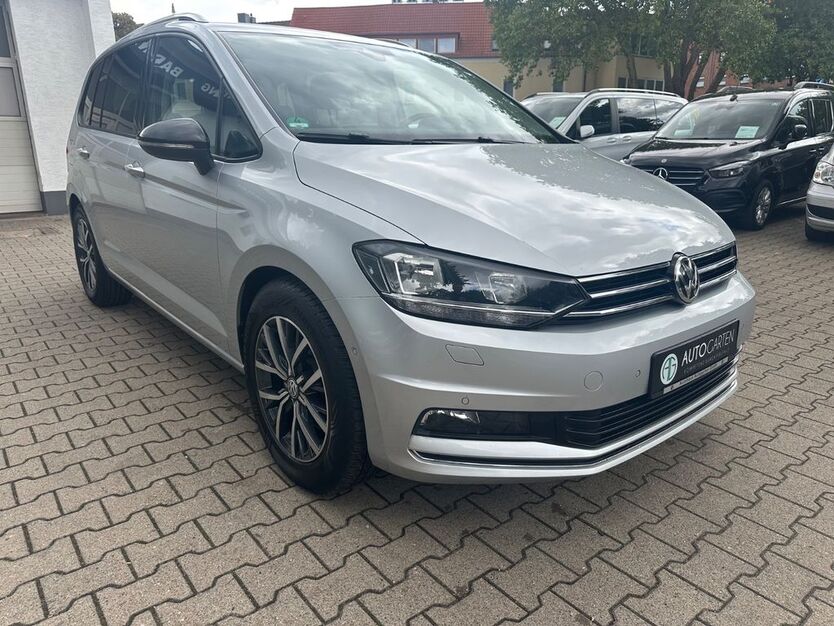 VW Touran 183.000 km 16.990 € Paderborn 33098