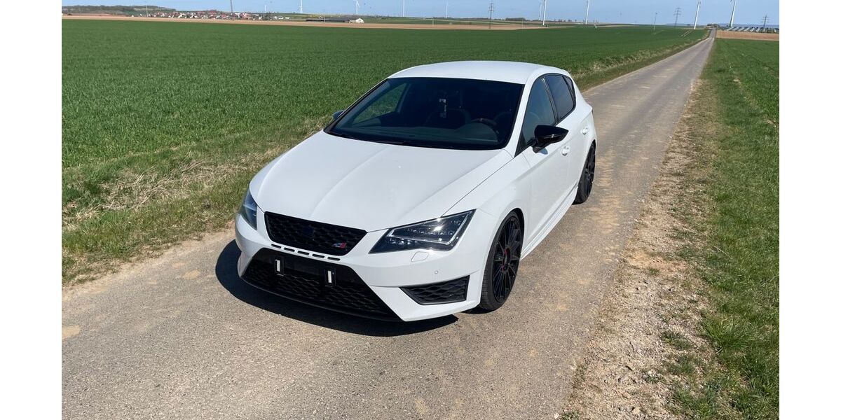 Seat Leon 79.500 km 19.900 &euro; Würzburg 97082