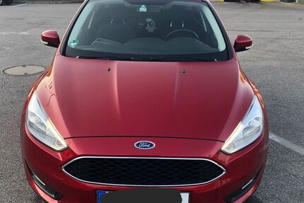 Ford Focus 182.000 km 5.800 € Neufahrn 85375