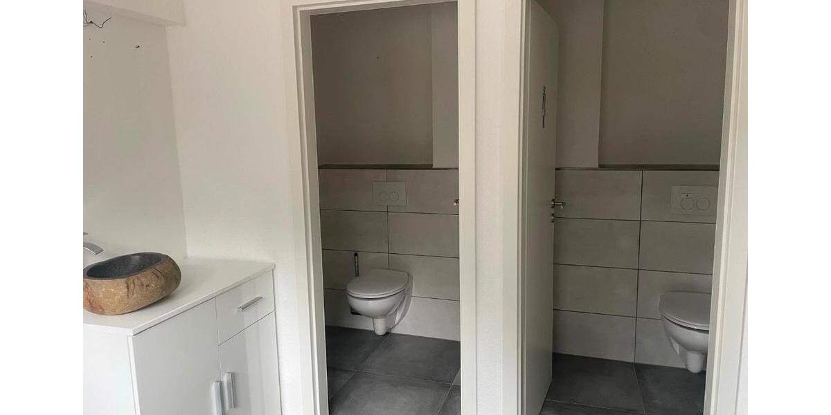 Einfamilienhaus Bad Wildungen - 8 Zimmer, 226 m&sup2;, 199.000&euro; | Angebot:26857853