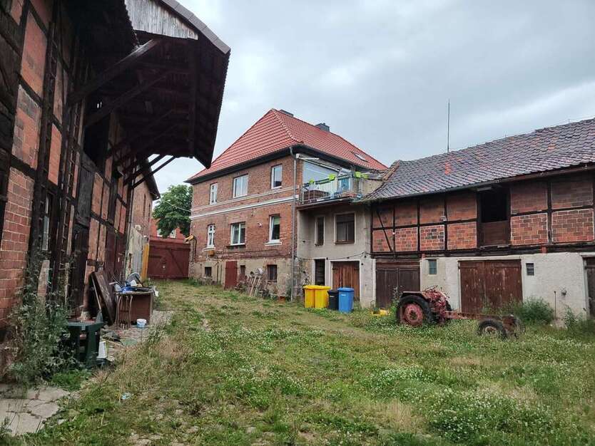 Haus zum Kaufen in Thale 235.000 € 240 m²